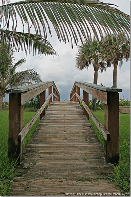 Beach_Place_Guesthouses_Walk